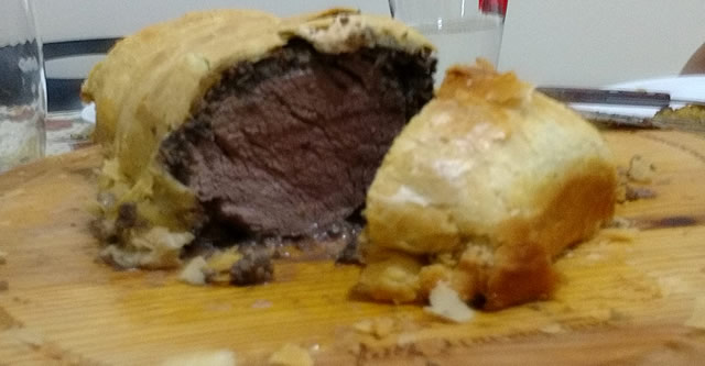 Filé a Wellington do Jamie Oliver para Patrícia e Rafael Tolfo